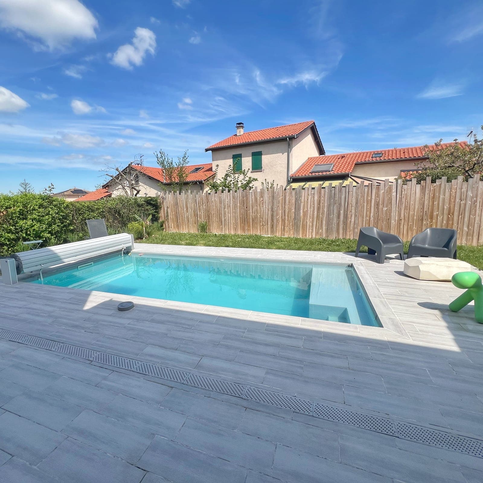 Maison avec piscine et terrasse dans la région lyonnaise